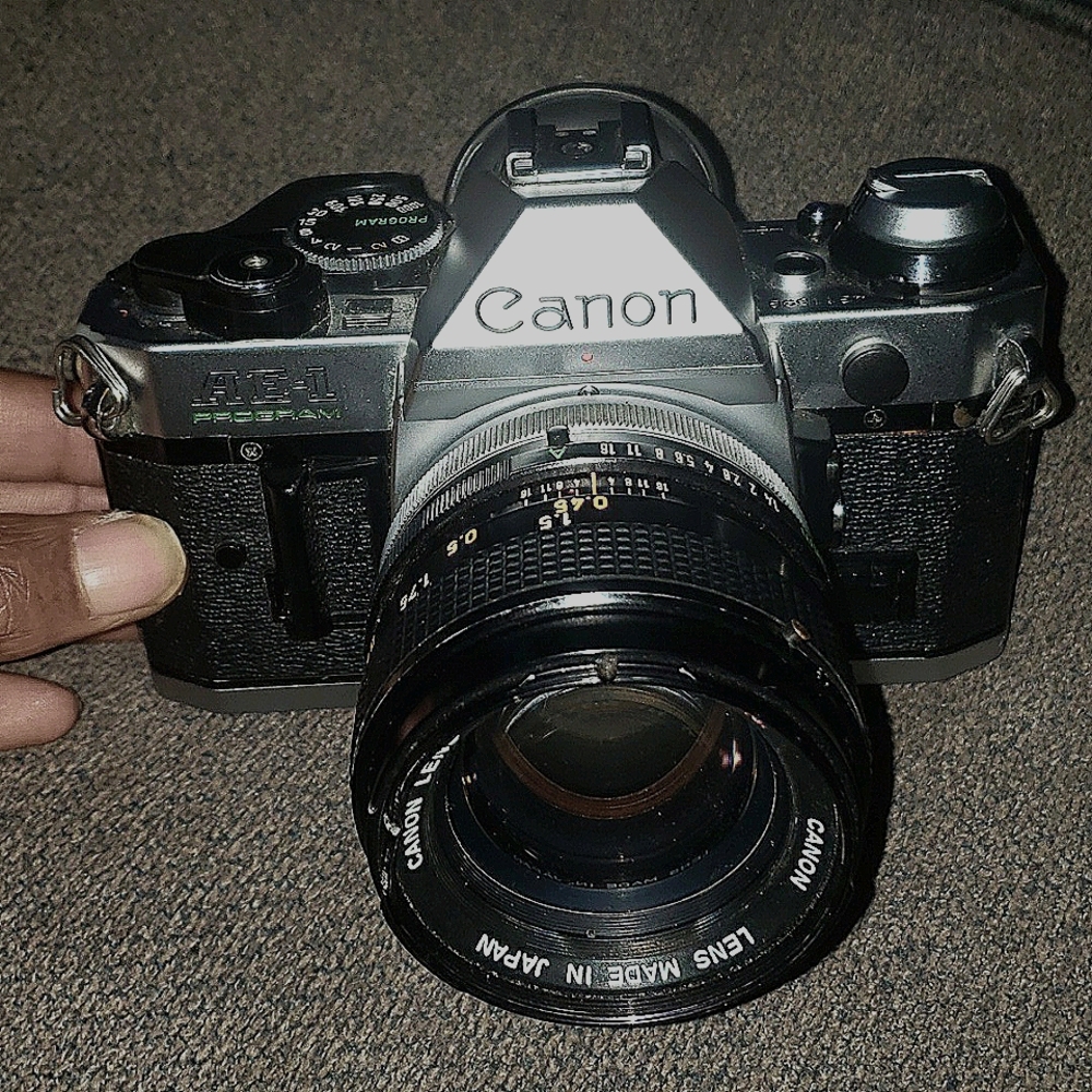 A Canon camera it ben yous but it is still in good condition 150 best offer